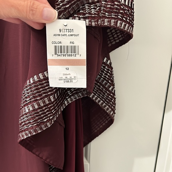 NWT Asymmetrical Cold Shoulder Cape Jumpsuit - Picture 6 of 9